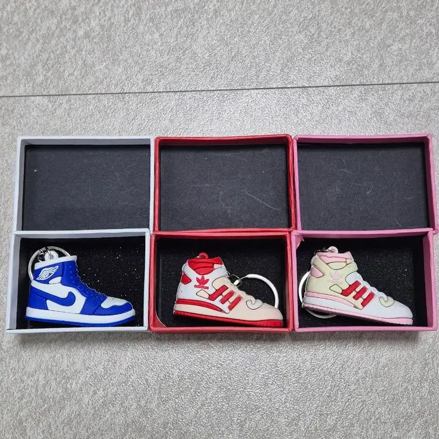 [BUNJANG] Miniature Shoe Keychain Bundle Set / 미니어쳐피규어 신발키링 일괄판매