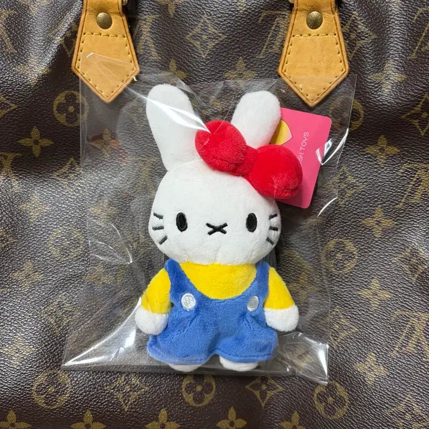 [BUNJANG] Miffy x Hello Kitty Collaboration Keyring / 새상품) 미피 키티 콜라보키링