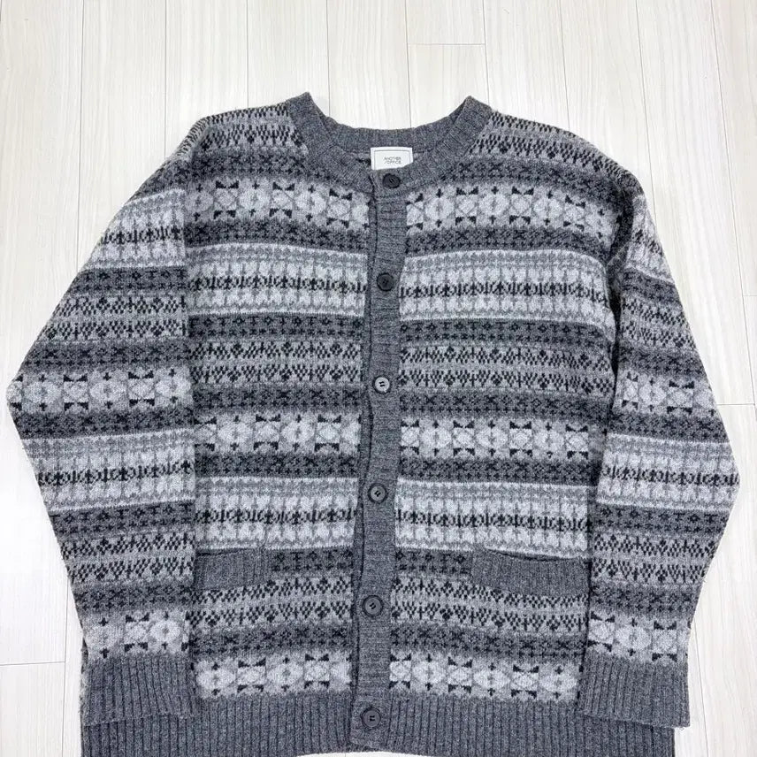 [BUNJANG] Another Office Grandma Fair Isle Cardigan Size 3 / 어나더오피스 그랜마 가디건, 페어아일 가디건