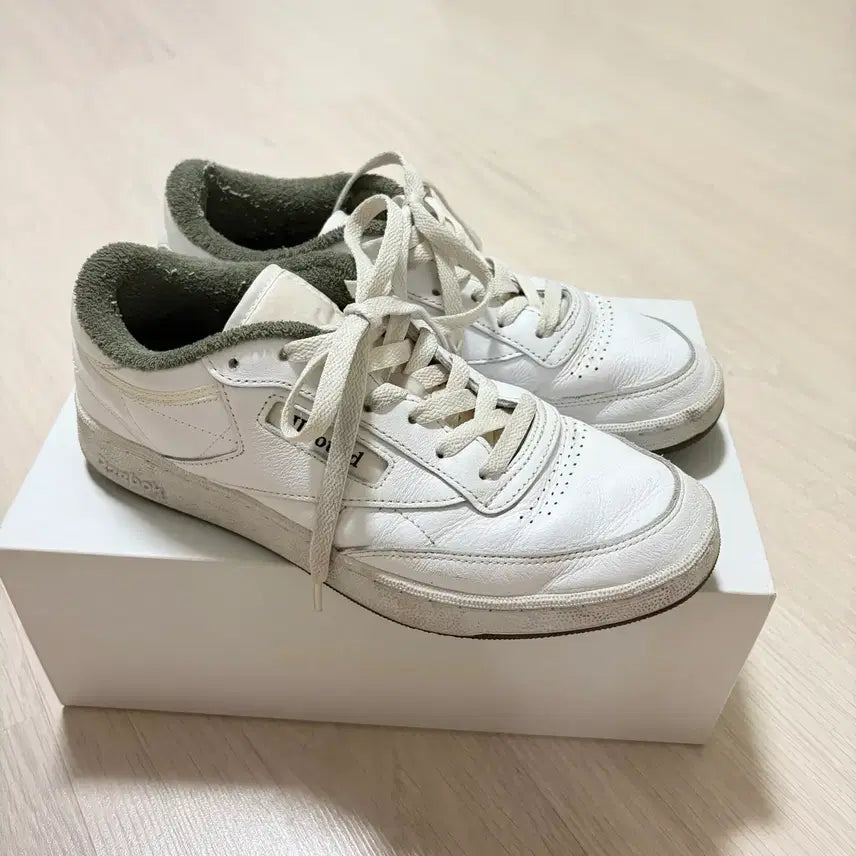 [BUNJANG] Reebok Club C 85 / 리복 자운드 클럽c 265