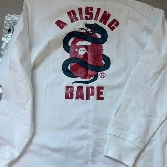 [BUNJANG] BAPE Long Sleeve Shirt Snake Year Collection / 베이프 롱슬리브 새상품