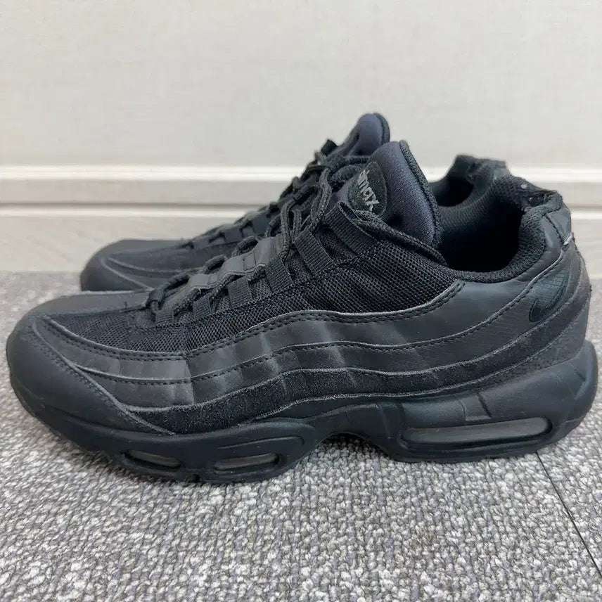 [BUNJANG] Nike Air Max 95 Triple Black / [280] 나이키 에어맥스95 트리플 블랙