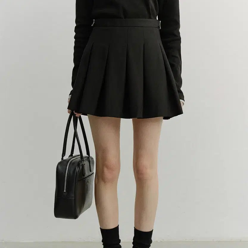 [BUNJANG] DUNST Pleats Mini Skirt Black / 던스트 플리츠 미니 스커트 PLEATS MINI SKIRT