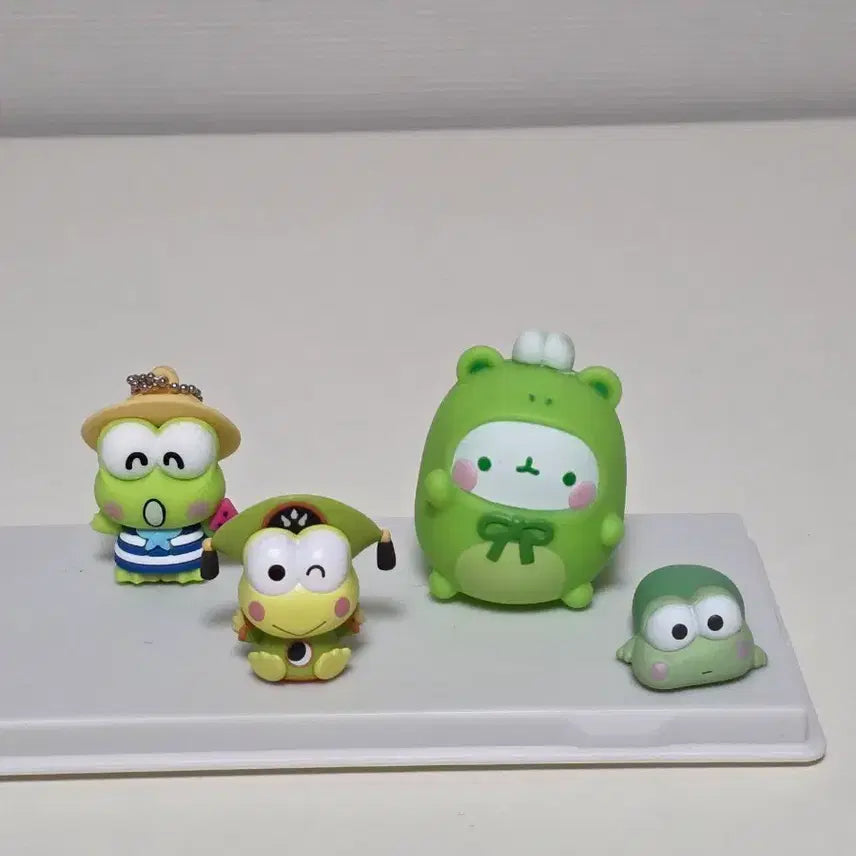 [BUNJANG] Sanrio Keroppi Figure 3-Type Set / 산리오 케로피 피규어 3종 세트 + 초록색 피규어