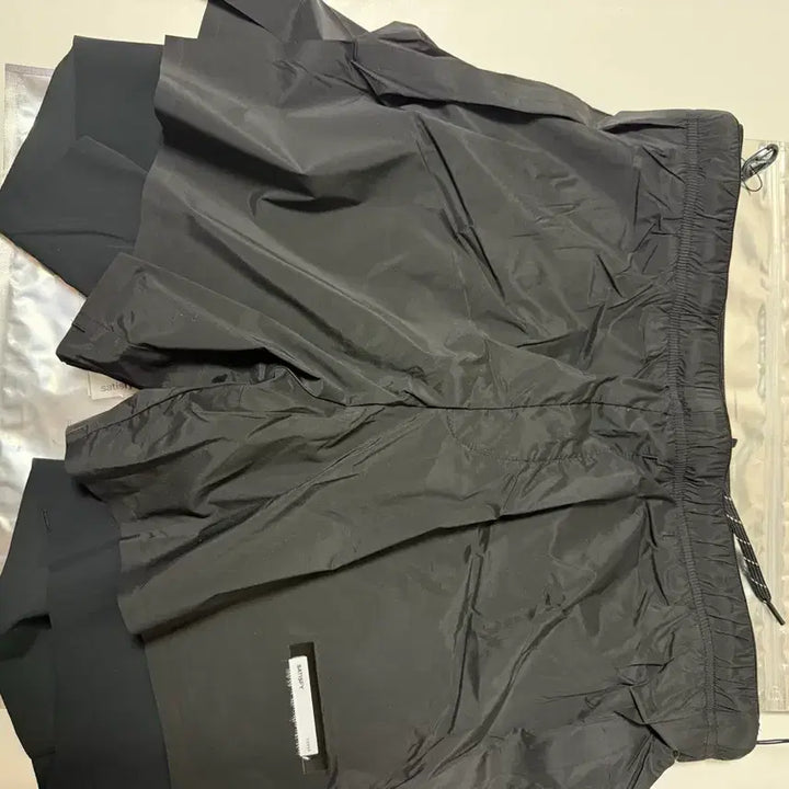 [BUNJANG] Satispi Techsilk 8-Inch Shorts Size M / 새티스파이 테크실크 8인치 M