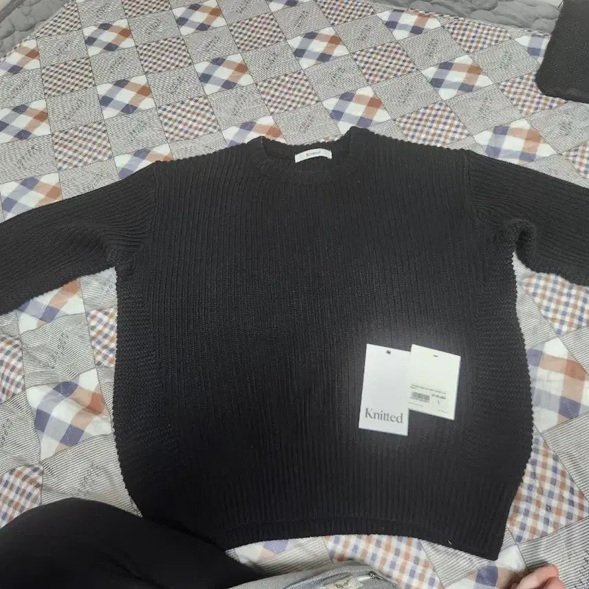 [BUNJANG] Knitted Cotton Knit Black L Size / Knitted 검정색 면니트 민트급 L
