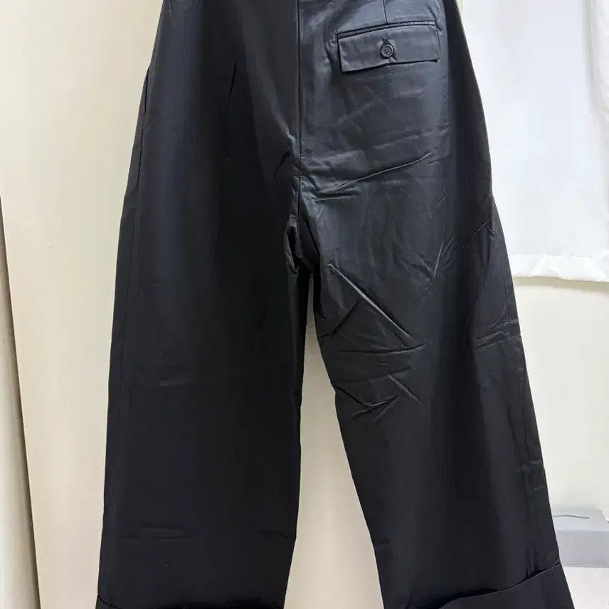 [BUNJANG] Trimingbird Roll-up Pleats Pants Black Size 2 / 트리밍버드 롤업 플리츠 팬츠 블랙 2사이즈