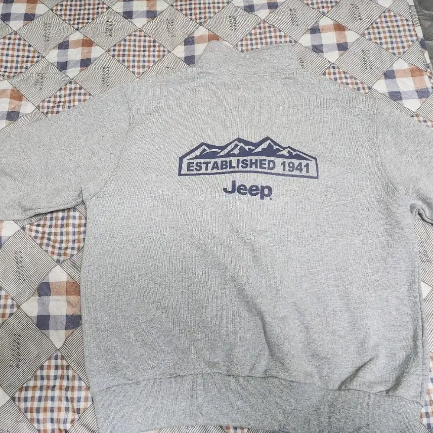 [BUNJANG] Jeep Zip-Up Sweatshirt - Size L / Jeep 지프 집업 티셔츠 새상품 L
