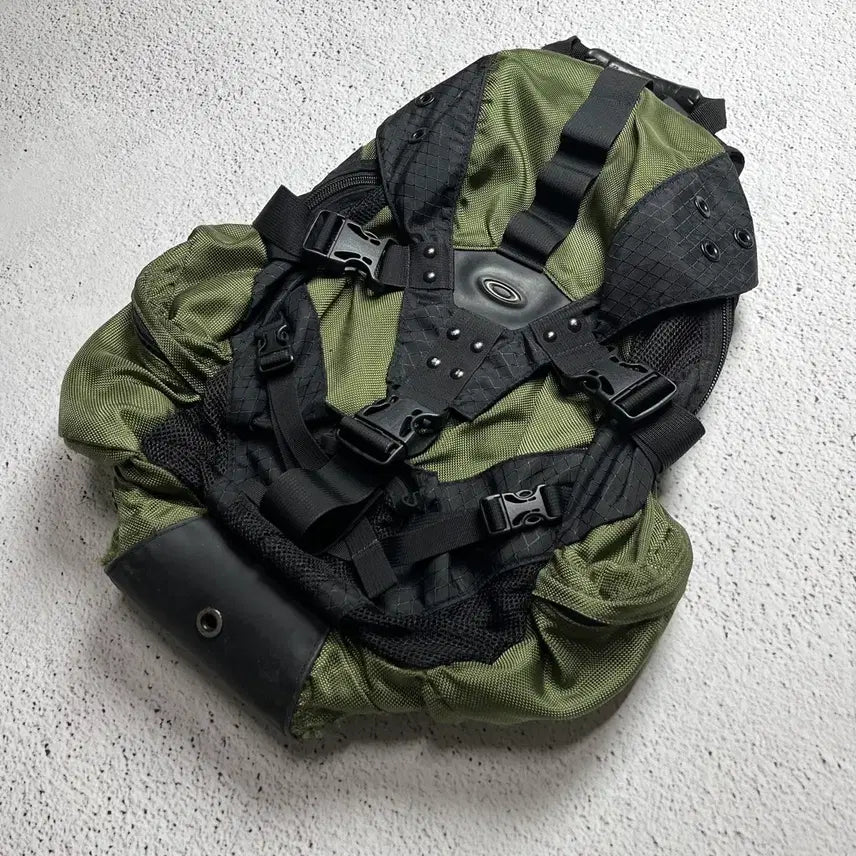 [BUNJANG] 00s Oakley Icon Backpack 2.0 / Vintage 00s Oakley Icon Backpack 2.0