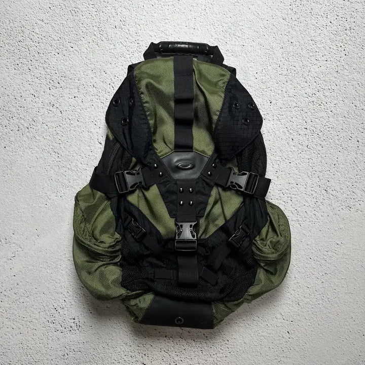 [BUNJANG] 00s Oakley Icon Backpack 2.0 / Vintage 00s Oakley Icon Backpack 2.0