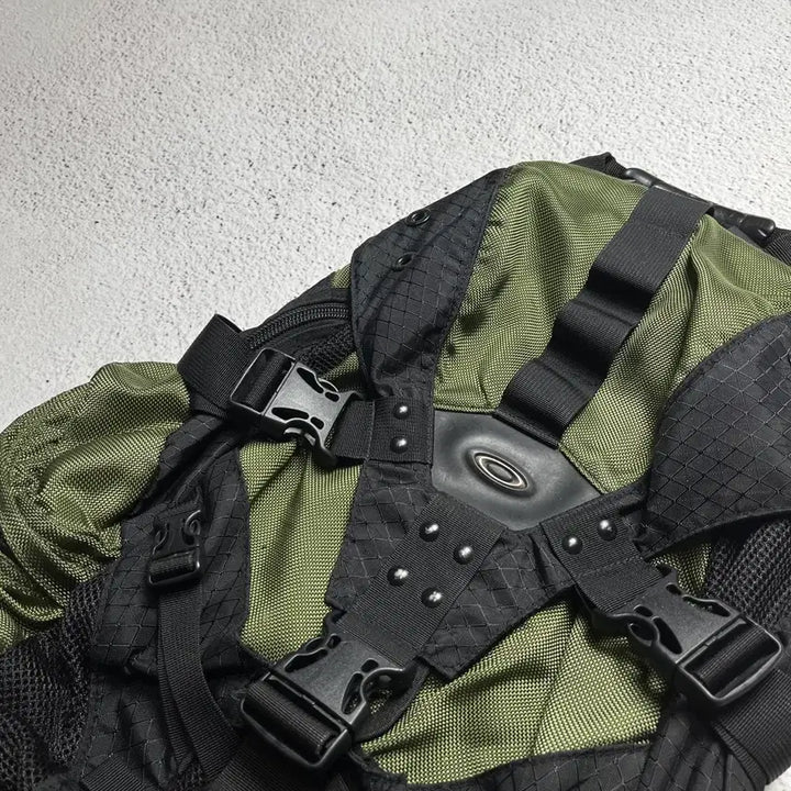 [BUNJANG] 00s Oakley Icon Backpack 2.0 / Vintage 00s Oakley Icon Backpack 2.0
