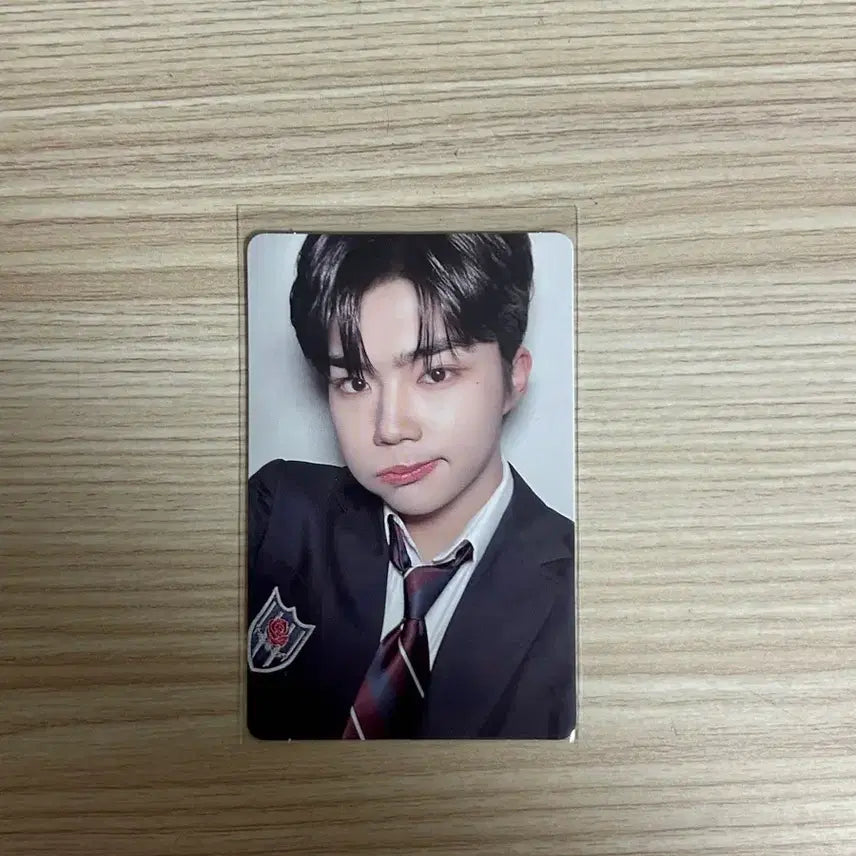 [BUNJANG] ZEROBASEONE Zb1 Park Gunwook Photocard / 제로베이스원 제베원 박건욱 포토카드 포카