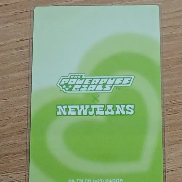 [BUNJANG] NewJeans HAERIN iPhone 15 Phone Case &amp; Photocard Bundle Set / 뉴진스 HAERIN 해린 폰케이스 및 포토카드 일괄