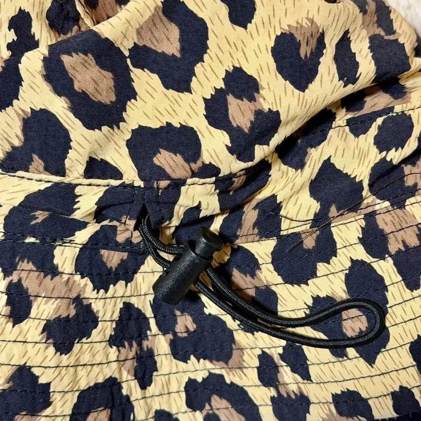 [BUNJANG] Gramicci Leopard Black Reversible Bucket Hat / 그라미치 레오파드 블랙 리버시블 버킷햇