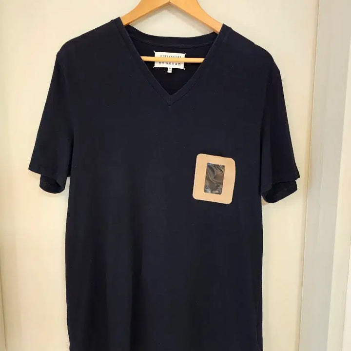 [BUNJANG] Maison Margiela V-Neck Short Sleeve T-Shirt Black Size 50 / 메종 마르지엘라 브이넥 반팔 티셔츠 블랙 50