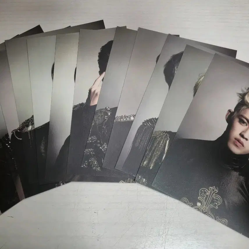 [BUNJANG] Seventeen Adore U 1st Debut Album Photocard / 세븐틴 아낀다 데뷔 1집 앨범 양도 분철 교환 포카 미개봉