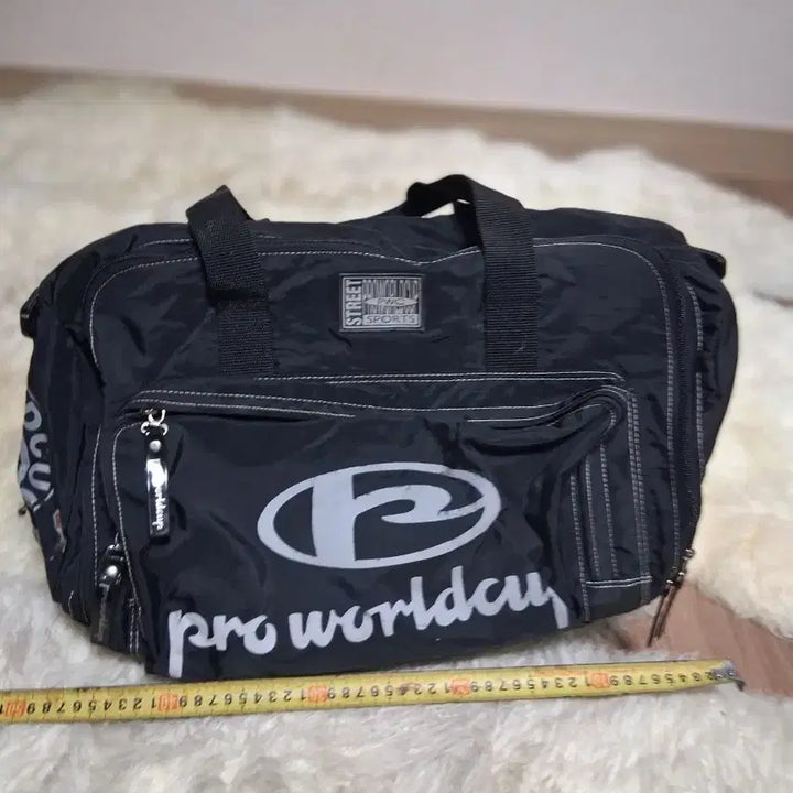 [BUNJANG] Pro Worldcup Black Sports Shoulder Bag / Pro Worldcup 블랙 스포츠 가방
