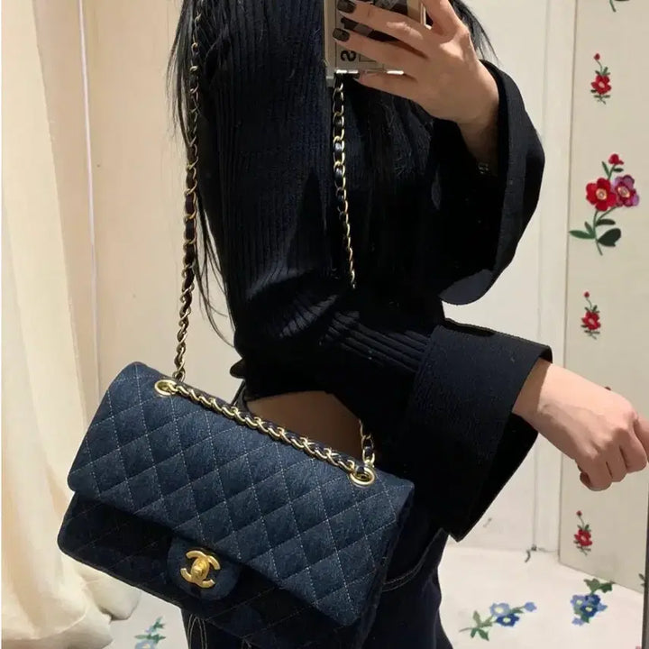 [BUNJANG] Misssohn x Halo Effect Moon Bell Knit - Black / 미스손 할로이펙트 cfcl 니트