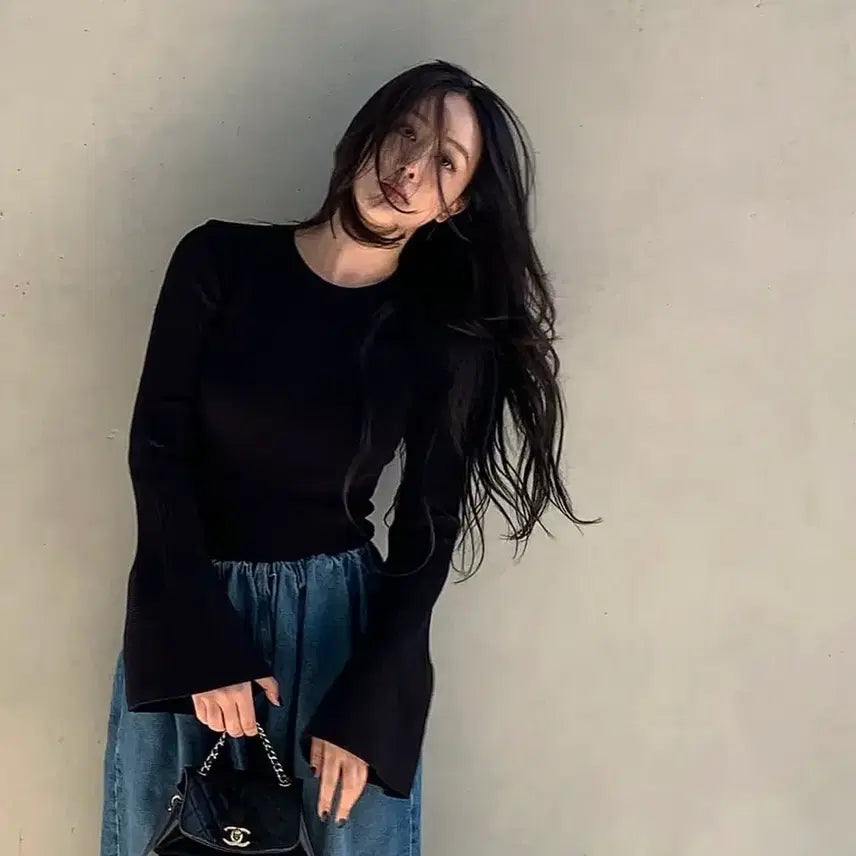[BUNJANG] Misssohn x Halo Effect Moon Bell Knit - Black / 미스손 할로이펙트 cfcl 니트