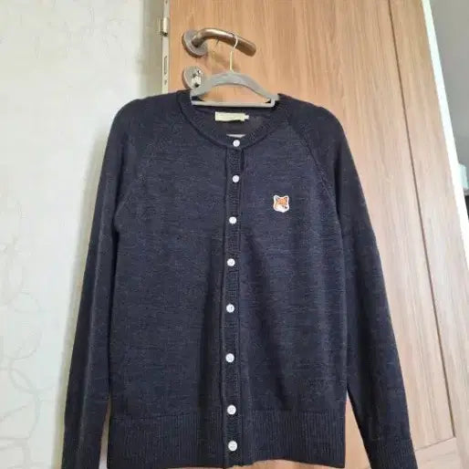 [BUNJANG] Maison Kitsuné Fox Head Cardigan Navy (S) / 메종 키츠네 폭스헤드 가디건 네이비(S)