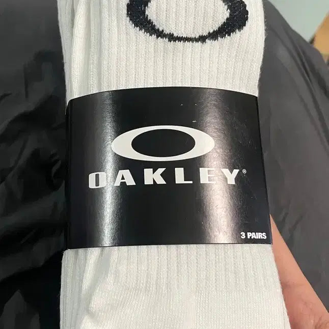[BUNJANG] Oakley Ellipse Crew Socks White (3-Pack) / 오클리 엘립스 크루 삭스 화이트 3족