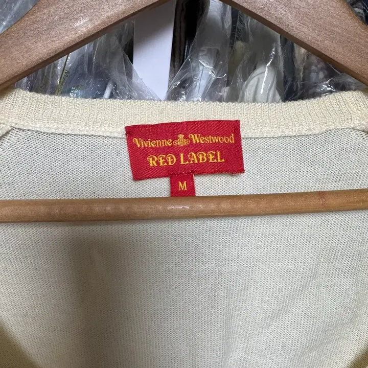 [BUNJANG] Vivienne Westwood U-Neck Knit Ivory M / 비비안웨스트우드 니트 u넥 아이보리 m