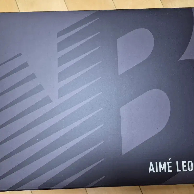 [BUNJANG] New Balance 1300 Aimé Leon Dore Navy (Size 275) / (275)뉴발란스 1300 에임레온도르 네이비