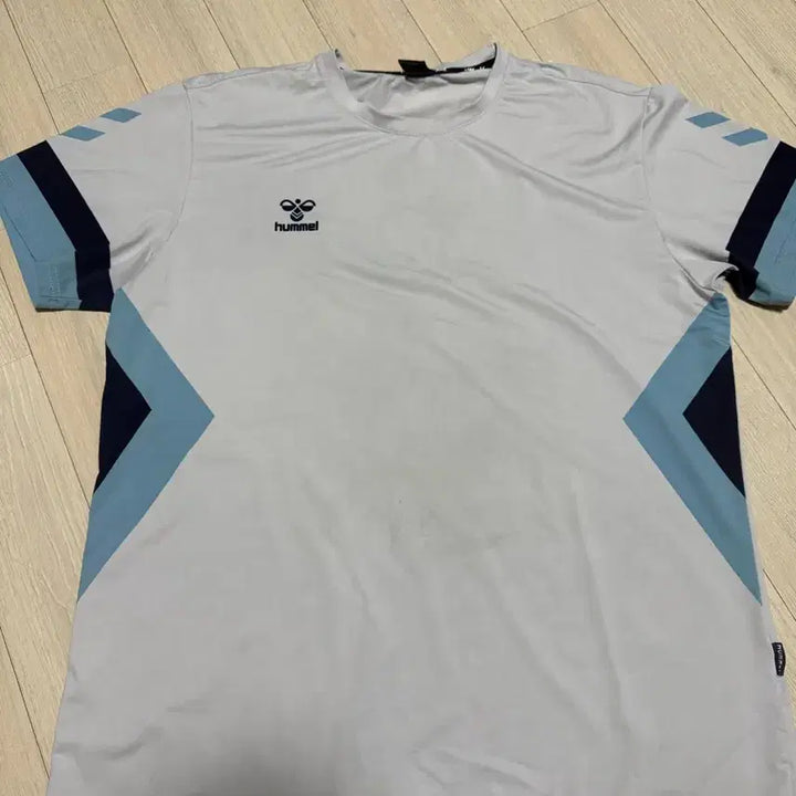 [BUNJANG] Dong-A University Short-Sleeve T-Shirt / 동아대 반팔