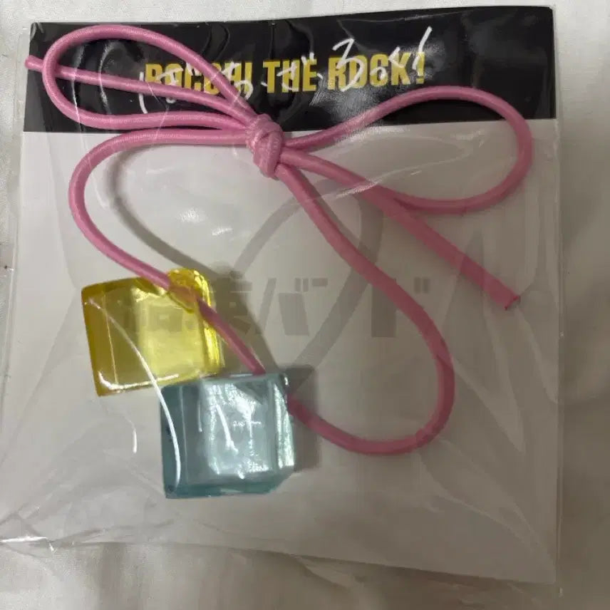 [BUNJANG] Bocchi the Rock! Cube Acrylic Hair Tie Yellow/Blue / 봇치 더 락! 큐브 아크릴 머리끈 옐로우/블루