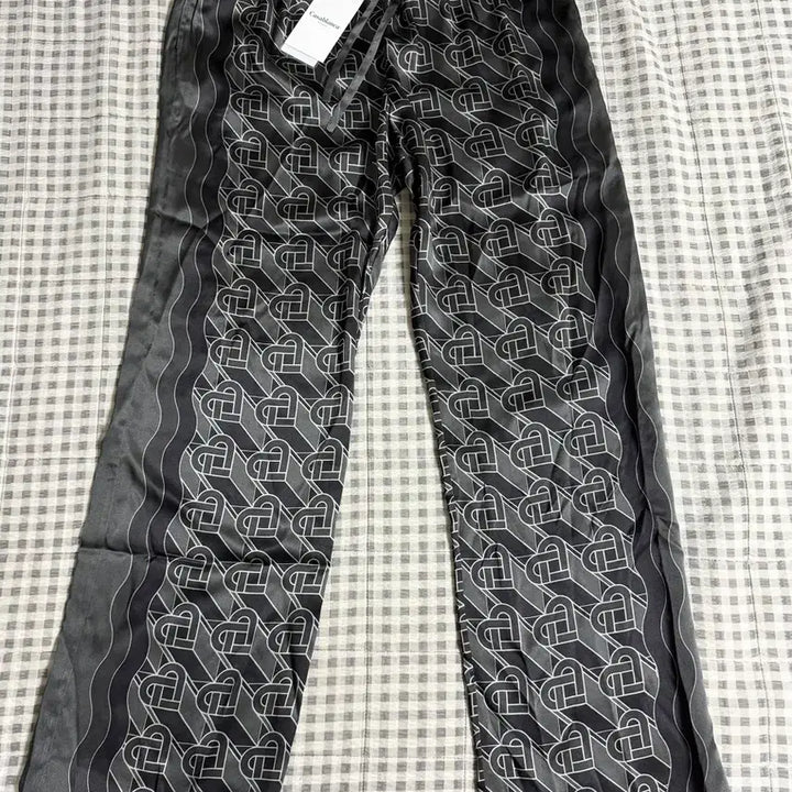 [BUNJANG] Casablanca Heart Monogram Track Pants Black / (M) 카사블랑카 하트 모노그램 트랙팬츠 블랙