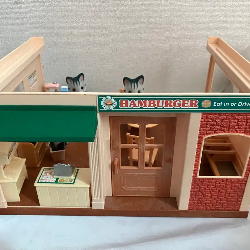 [BUNJANG] Sylvanian Families Old Hamburger Shop (Discontinued) / 실바니안 올드 햄버거 가게