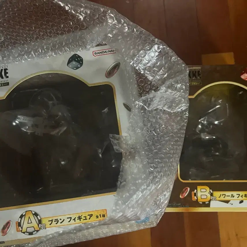 [BUNJANG] Ichiban Kuji NIKKE Chapter 5 Blanc &amp; Noir Figure Set / (택포14)제일복권 니케 챕터5 a상 블랑 b상 누아르 세트로 팝니다