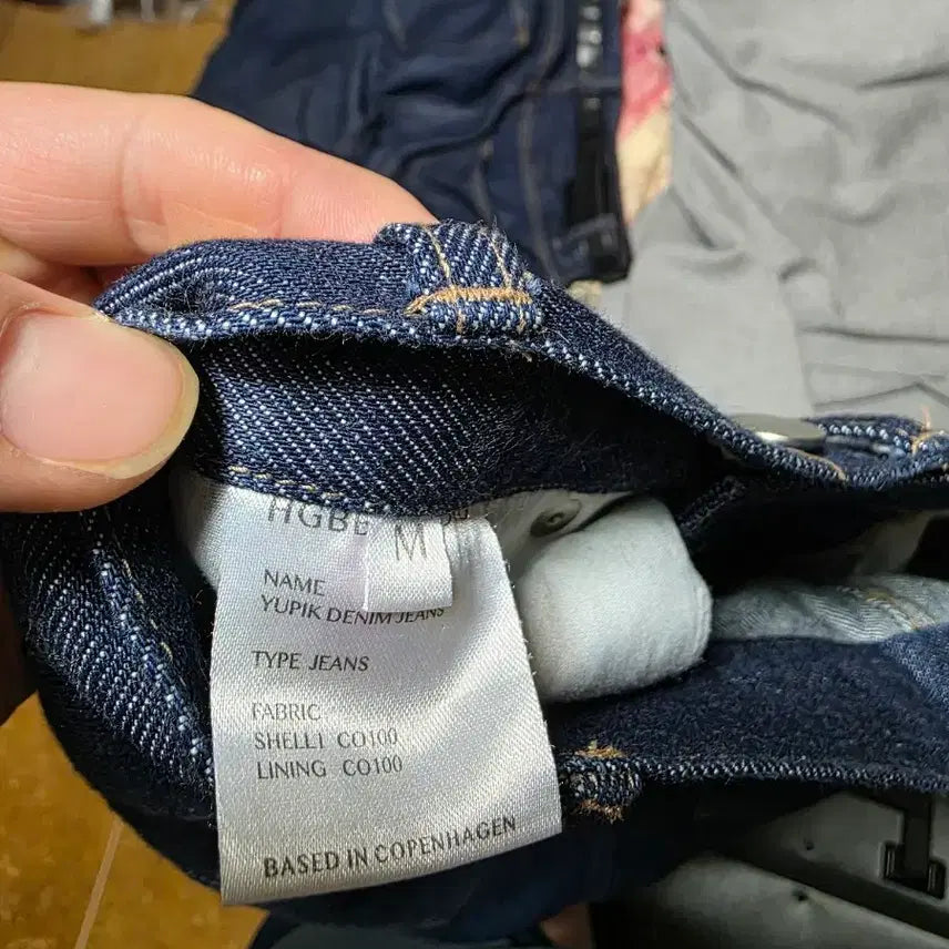[BUNJANG] HGBB STUDIO Yupik Tapered Fit Mid-Blue Denim Jeans (Size M) / HGBB STUDIO yupik 중청 데님