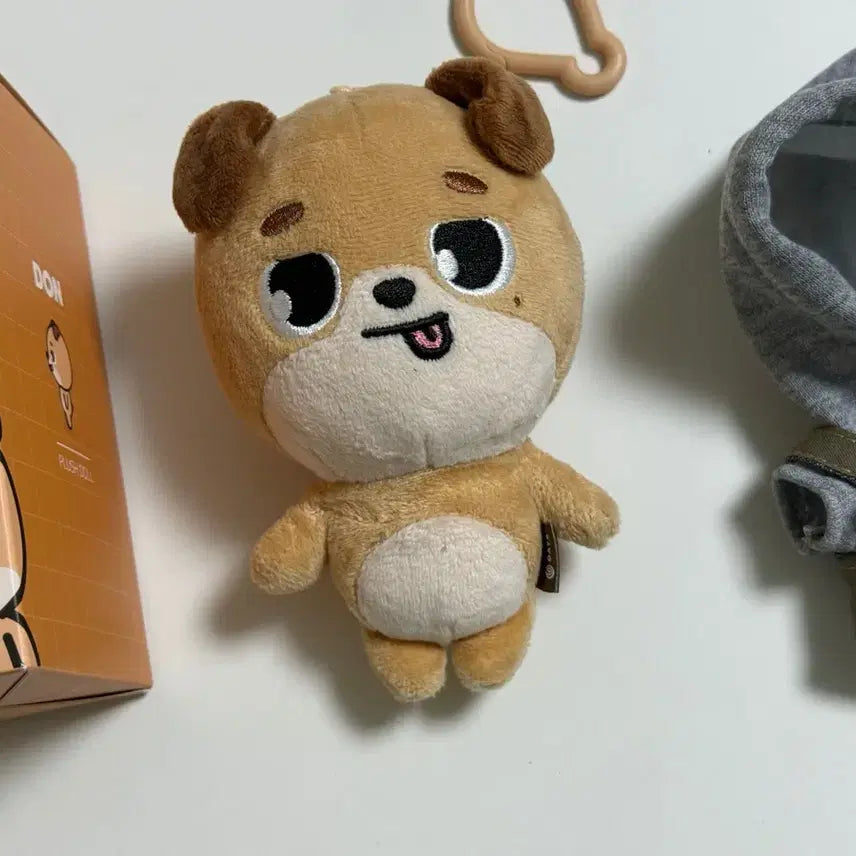 [BUNJANG] Day6 Dennyz Melongddon Old Version with Hood Set / 데이식스 데니멀즈 22돈 메롱돈 구버전+후드옷