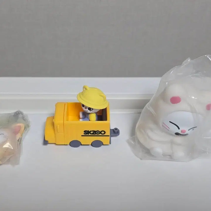 [BUNJANG] Stray Kids SKZOO Jiniret Gacha Set / 스키즈 스키주 지니렛 가챠 세트