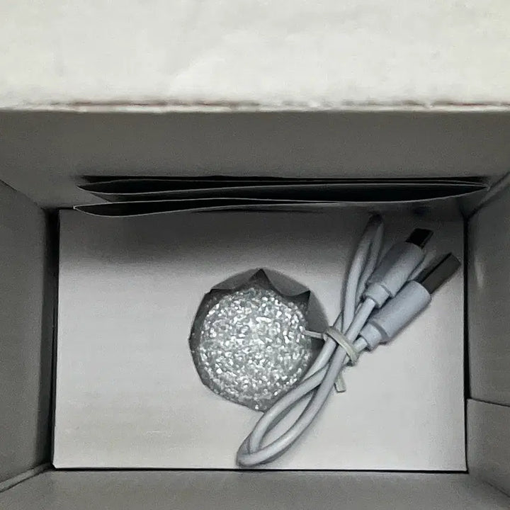 [BUNJANG] Wanna One Official LED Handheld Fan White / 워너원 공식 LED 핸디 선풍기 화이트