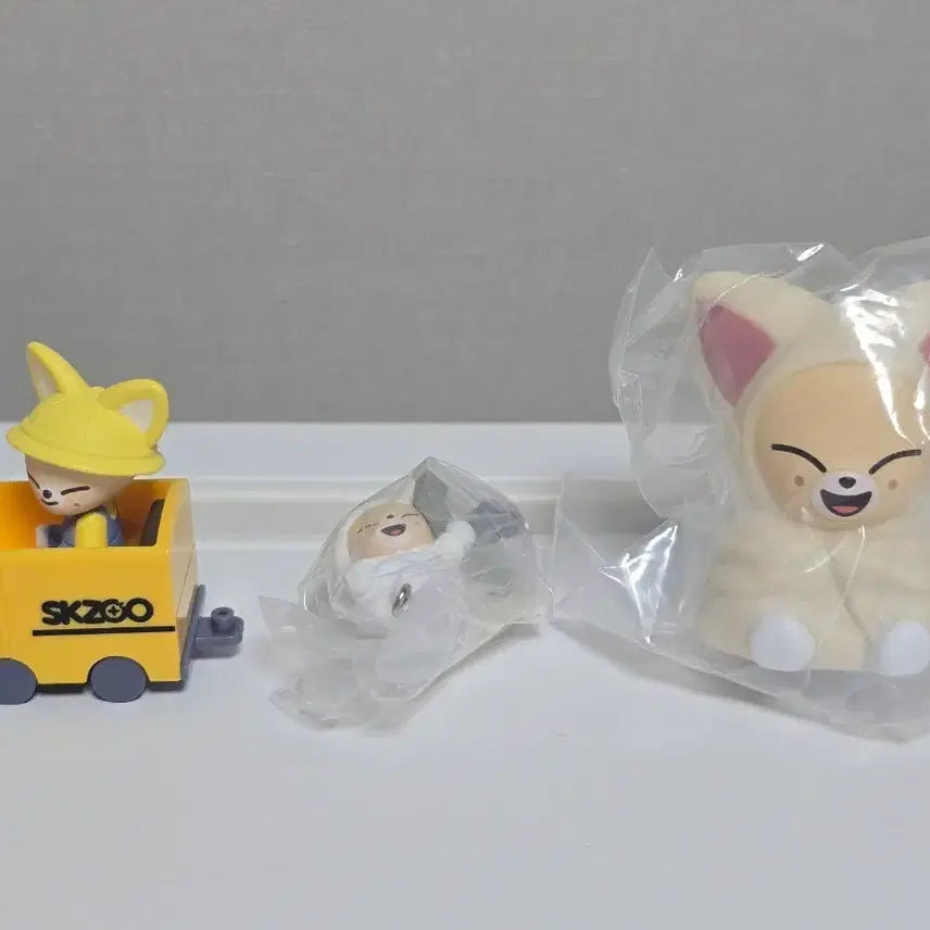 [BUNJANG] Stray Kids SKZOO Foxiny Gacha Set / 스키즈 스키주 가챠 폭시니 세트