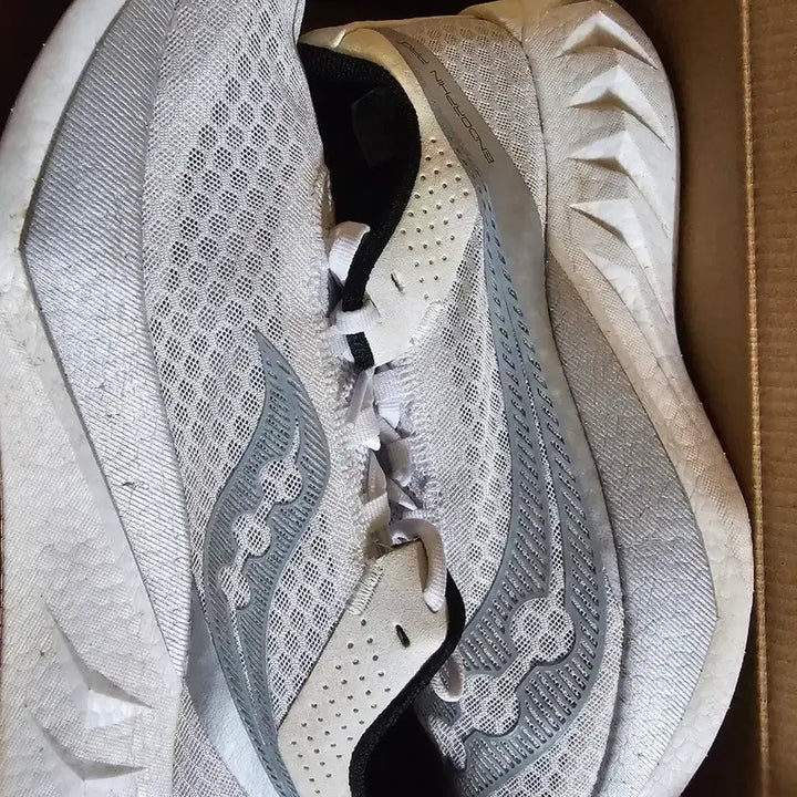 [BUNJANG] Saucony Endorphin Pro 4 Running Shoes (290mm) / 써코니 엔돌핀 프로4 290mm 팔아요