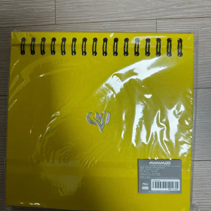 [BUNJANG] Mamamoo Concert Goods Ticket Book / 마마무 티켓북 (콘서트 굿즈)