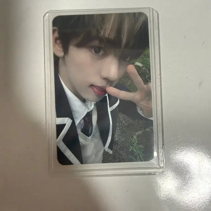 [BUNJANG] ZEROBASEONE Han Yu Jin Concert ZB1 Zone Photocard / 제로베이스원 한유진 콘서트 중콘 제로즈존 포토카드 판매
