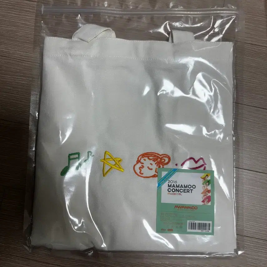 [SOLD OUT] [BUNJANG] Mamamoo Hand-Drawn Embroidery Eco Bag / 마마무 손그림 자수 에코백(콘서트 굿즈)