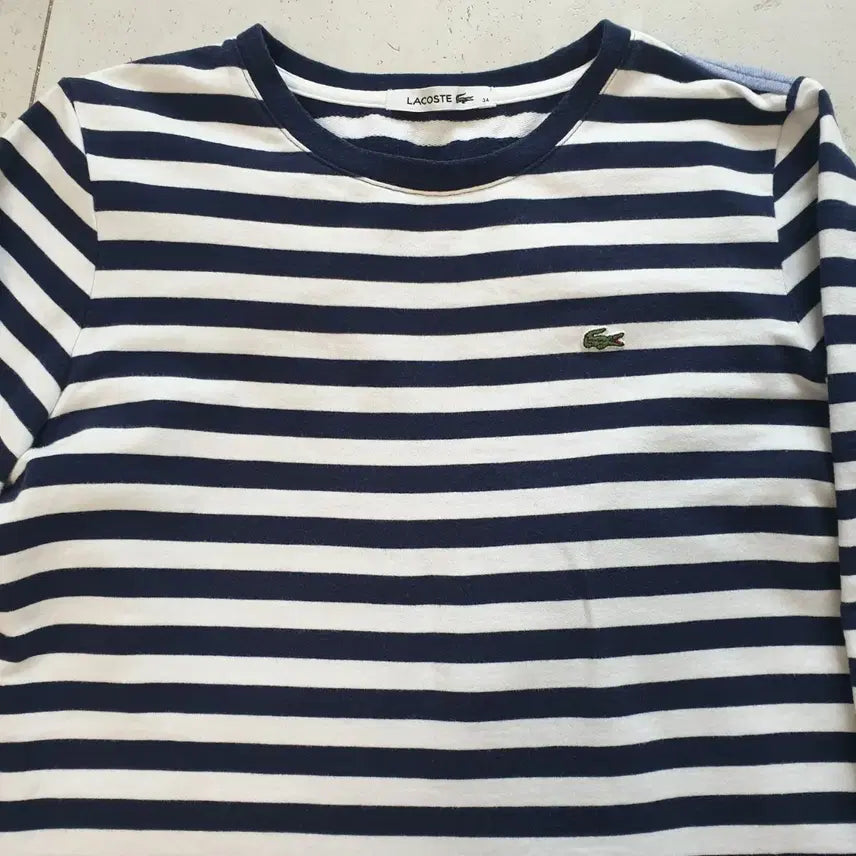 [BUNJANG] Lacoste Striped Sweatshirt Size 34 / 라코스테 스트라이프 맨투맨 34