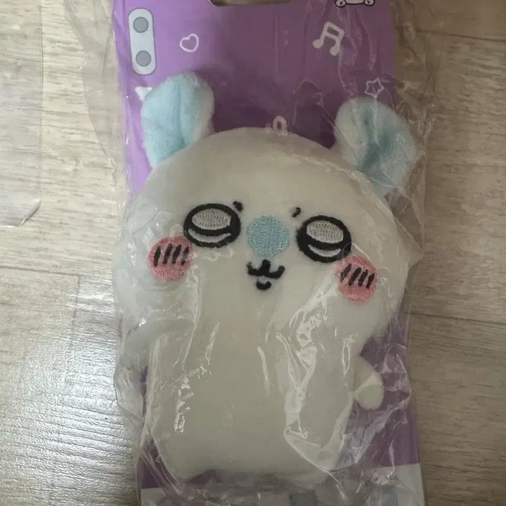 [BUNJANG] Chiikawa Momonga Play Charm Smart Tok Phone Grip Keychain / 치이카와 먼작귀 모몽가 플레이참 스마트톡 휴대폰거치대 키링