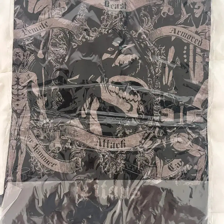 [BUNJANG] Attack on Titan COSPA Nine Titans T-Shirt (L, Black) / 진격의 거인 COSPA 아홉 거인 티셔츠 L 블랙