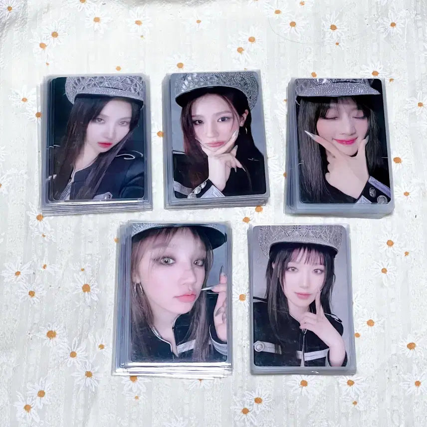 [BUNJANG] G)I-DLE Iswi Photocard Set / 아이들 이즈위 포카 세트