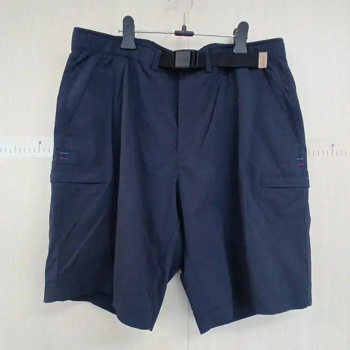 [BUNJANG] Montbell Navy Cargo Pocket Belted Shorts / 몽벨 네이비 벨트 반바지 카고 포켓 반바지