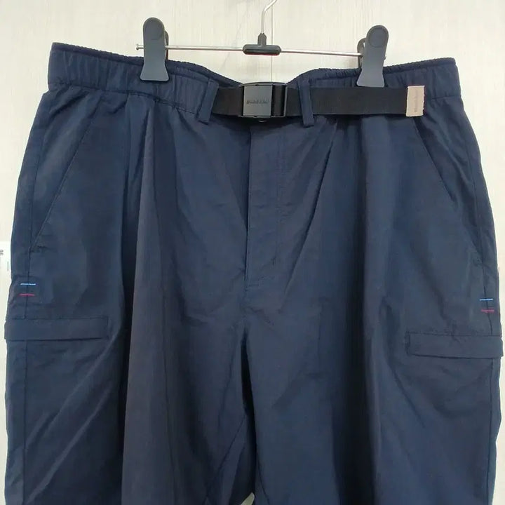[BUNJANG] Montbell Navy Cargo Pocket Belted Shorts / 몽벨 네이비 벨트 반바지 카고 포켓 반바지