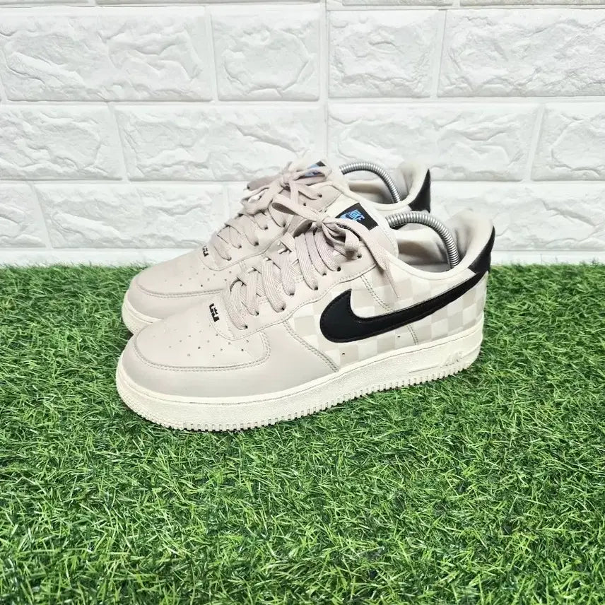 [SOLD OUT] 나이키 270 에어 포스 1 르브론 제임스 스니커즈