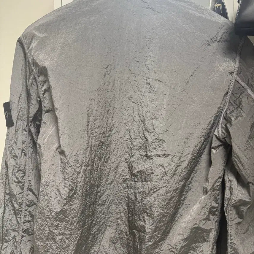 [BUNJANG] Stone Island 24ss Nylon Metal Dove Grey M / 스톤아일랜드 24ss 나일론메탈 도브그레이 M