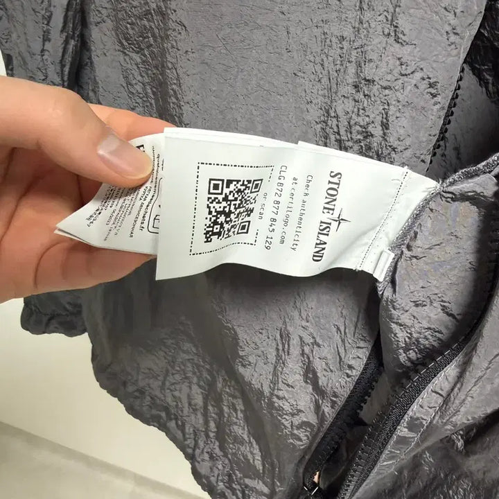 [BUNJANG] Stone Island 24ss Nylon Metal Dove Grey M / 스톤아일랜드 24ss 나일론메탈 도브그레이 M